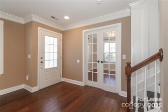 9408 Meadowmont View Dr in Charlotte, NC - Foto de edificio - Building Photo