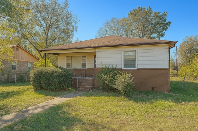 property at 1208 31st St SW