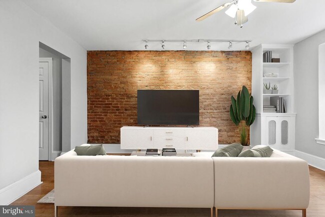 1320 S Broad St in Philadelphia, PA - Building Photo - Building Photo