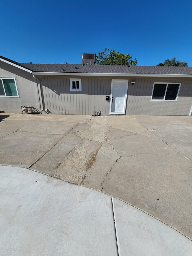 4970 Jackson St in North Highlands, CA - Building Photo - Building Photo