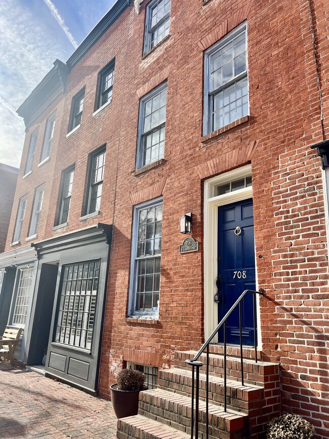 708 S Hanover St in Baltimore, MD - Building Photo - Building Photo