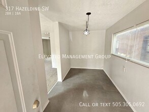 317 Hazeldine Ave SW in Albuquerque, NM - Foto de edificio - Building Photo