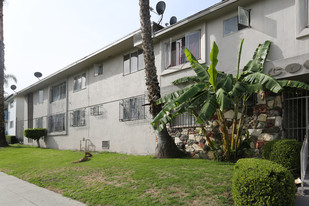 Coco Capri Apartments in Los Angeles, CA - Foto de edificio - Building Photo