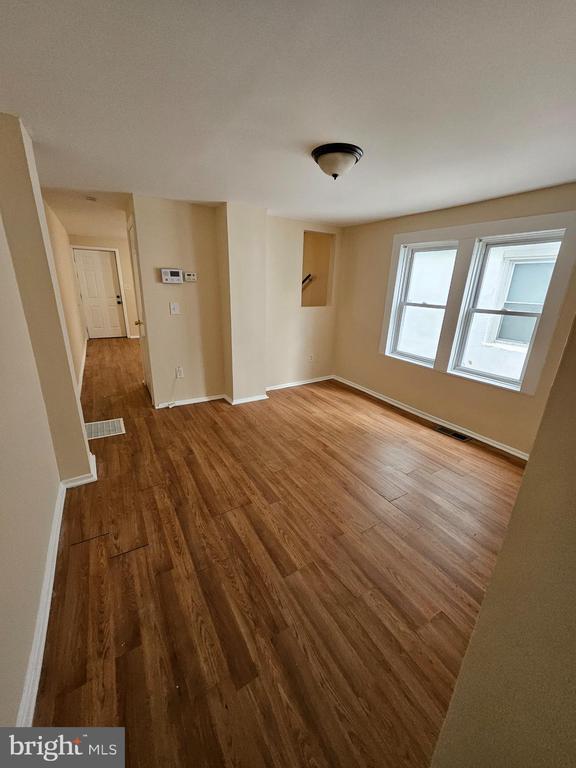 324 Mary St in Hamilton Township, NJ - Building Photo - Building Photo