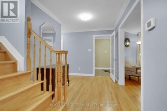 63 Newborough Crescent in Ottawa, ON - Building Photo - Building Photo
