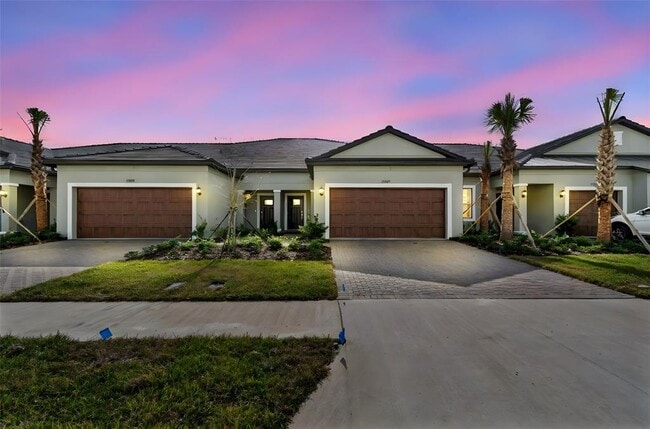 31942 Folk Top St in San Antonio, FL - Building Photo - Building Photo