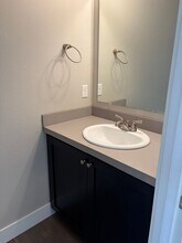 332 E Wayno Wy in Newberg, OR - Building Photo - Building Photo