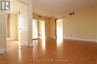 285 Enfield Pl in Mississauga, ON - Building Photo - Building Photo
