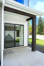 993 W Grove Way in Coeur d'Alene, ID - Building Photo - Building Photo