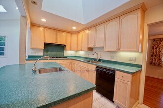 320 Alameda De La Loma in Novato, CA - Building Photo - Building Photo