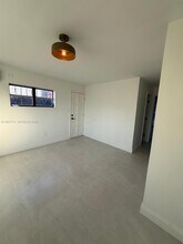 525 SW 22nd Ave in Miami, FL - Building Photo - Building Photo