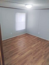 1100 W Locust St in Canton, IL - Building Photo - Building Photo