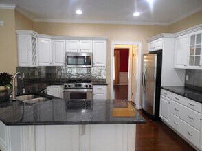 5013 Harvest Glen Ct in Glen Allen, VA - Building Photo - Building Photo
