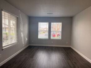 940 Beth Page Ct in Vacaville, CA - Building Photo - Building Photo