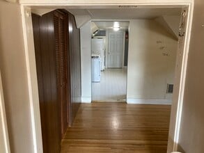 210 Thompson St in Mankato, MN - Foto de edificio - Building Photo