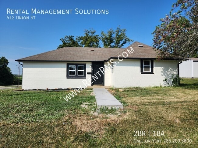 512 Union St in Oskaloosa, KS - Building Photo - Building Photo