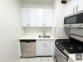 96 5th Ave, Unit 3P in New York, NY - Building Photo - Building Photo