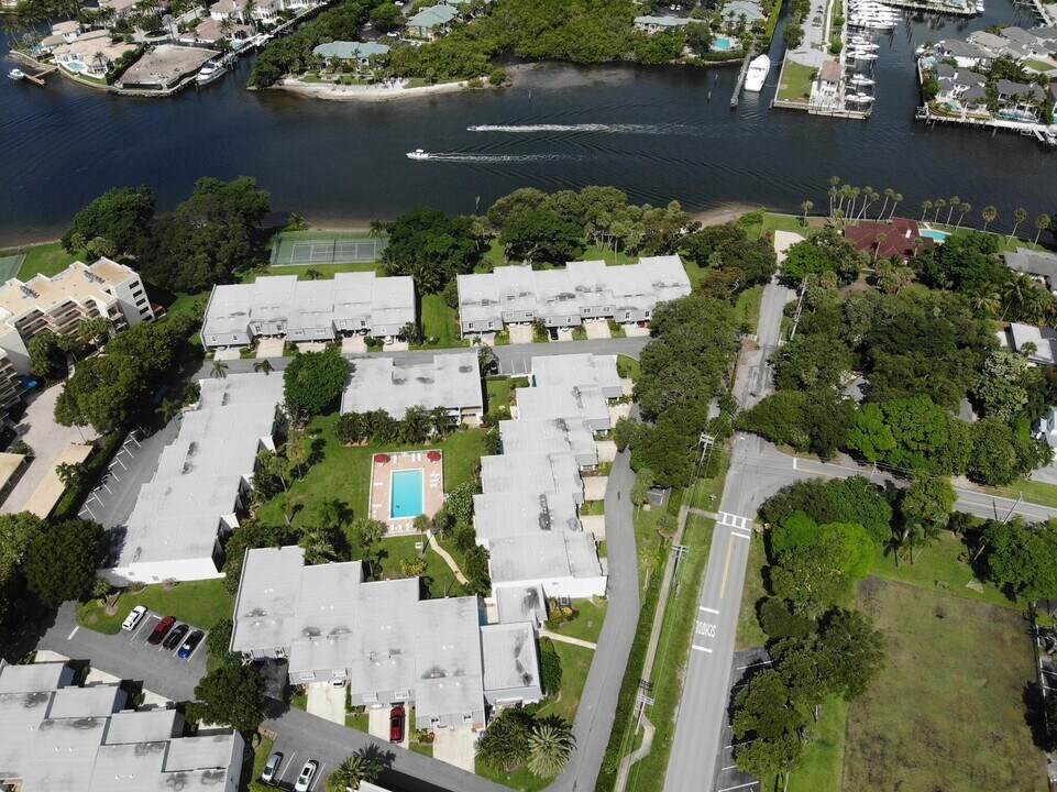386 Golfview Rd in North Palm Beach, FL - Building Photo