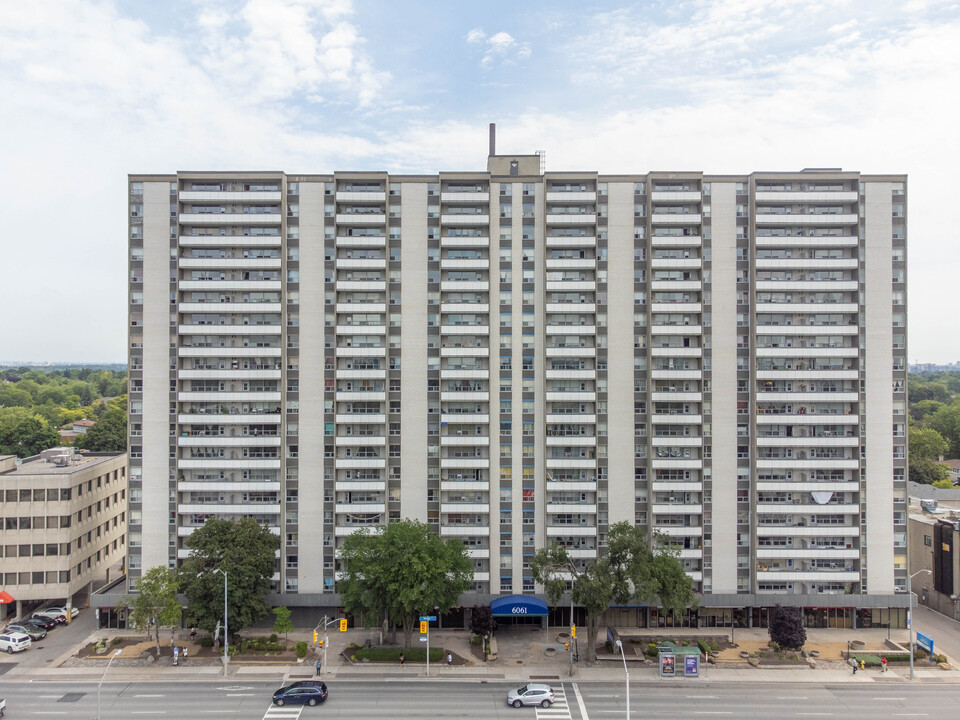 Wedgewood Place in Toronto, ON - Building Photo