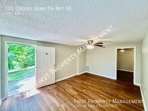 101 Creeks Bend Dr in Ringgold, GA - Building Photo - Building Photo