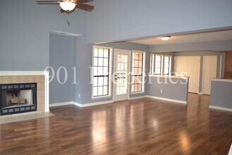 1632 Beaver Trail Dr in Memphis, TN - Building Photo - Building Photo