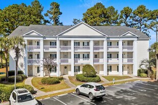 5000 Windsor Green Way in Myrtle Beach, SC - Building Photo