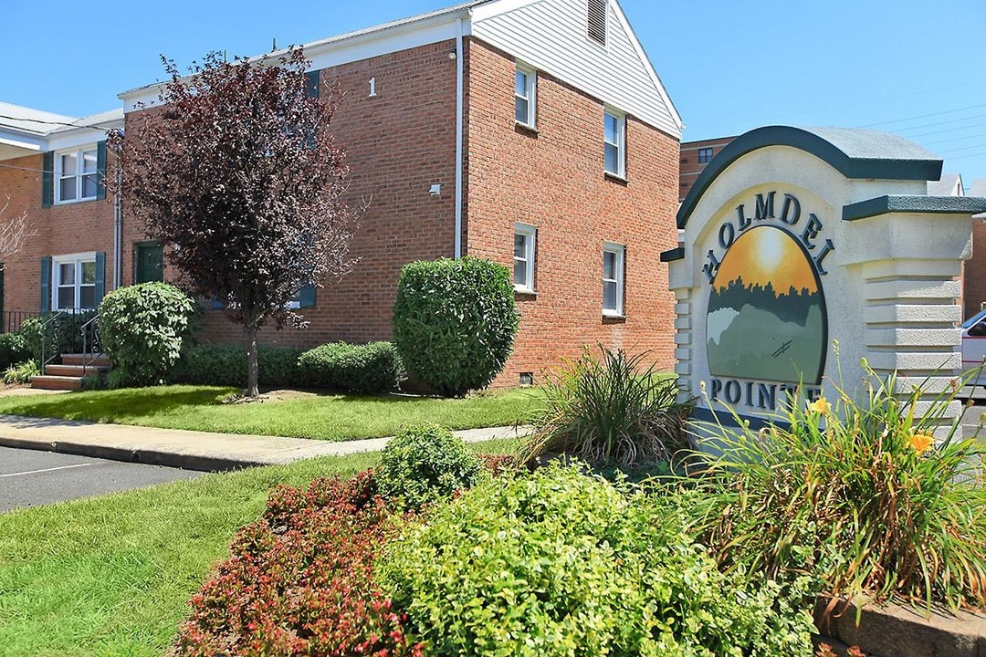HOLMDEL POINTE in Keyport, NJ - Building Photo