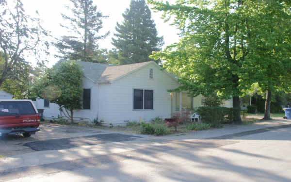 1134 Sonoma Ave in Santa Rosa, CA - Building Photo