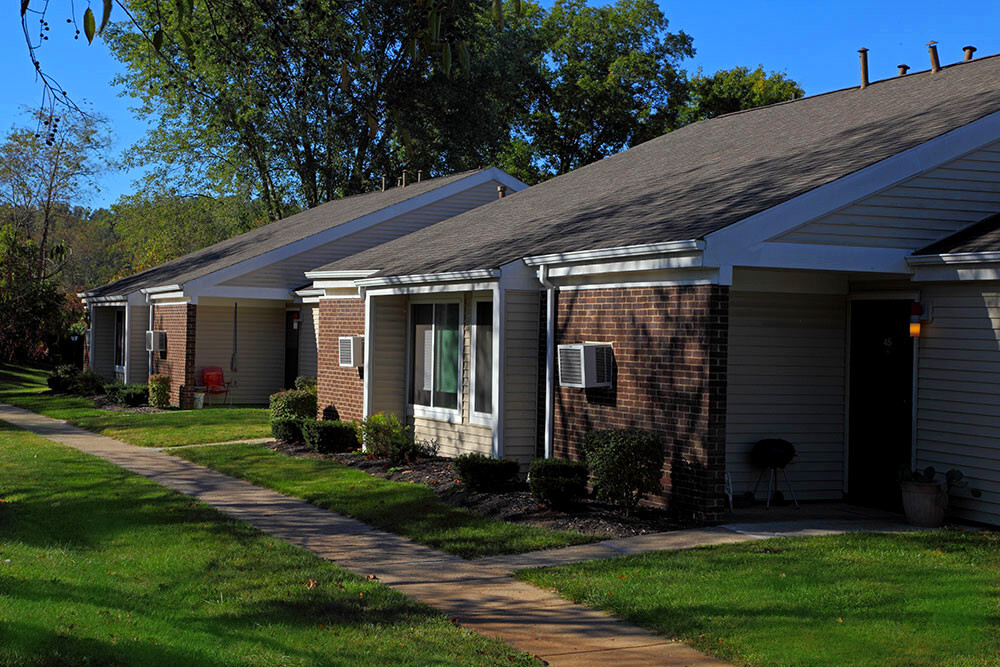 Vinton Green in Mcarthur, OH - Building Photo