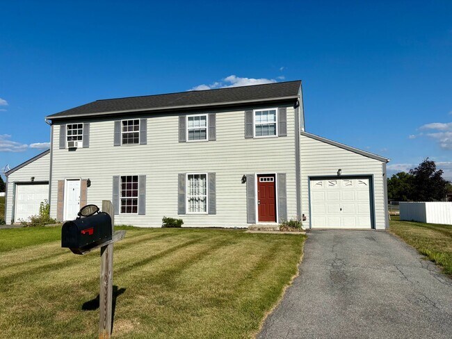 property at 211 Grandview Cir