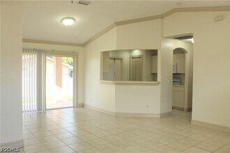 106 W 5th St in Lehigh Acres, FL - Building Photo - Building Photo