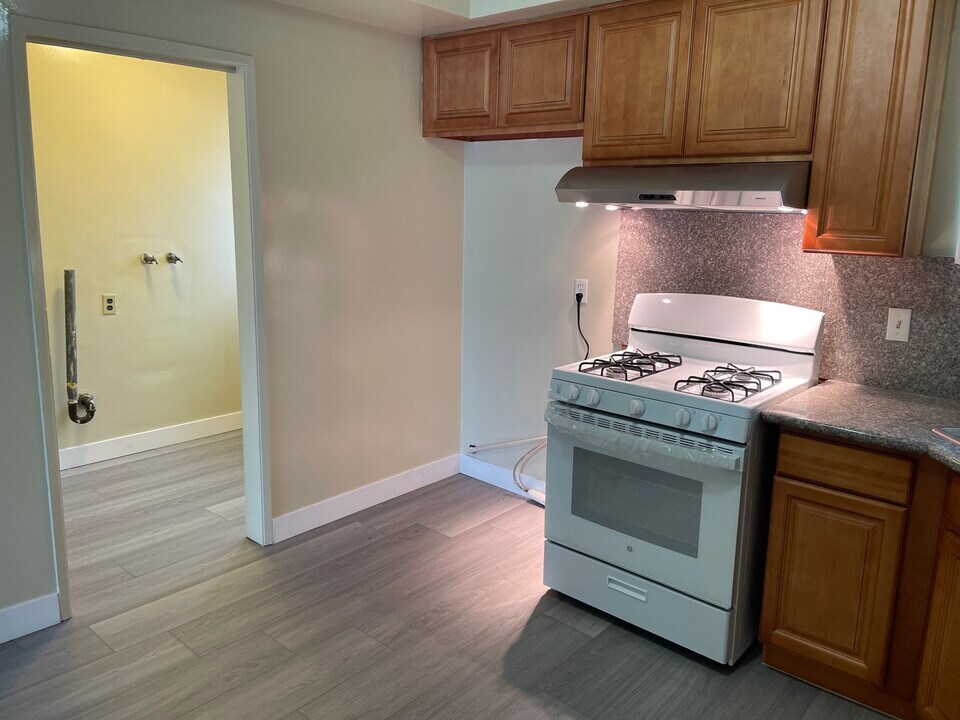 25219 Loytan St, Unit #c in Torrance, CA - Building Photo