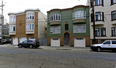 2205-2211 Taylor St in San Francisco, CA - Building Photo - Building Photo