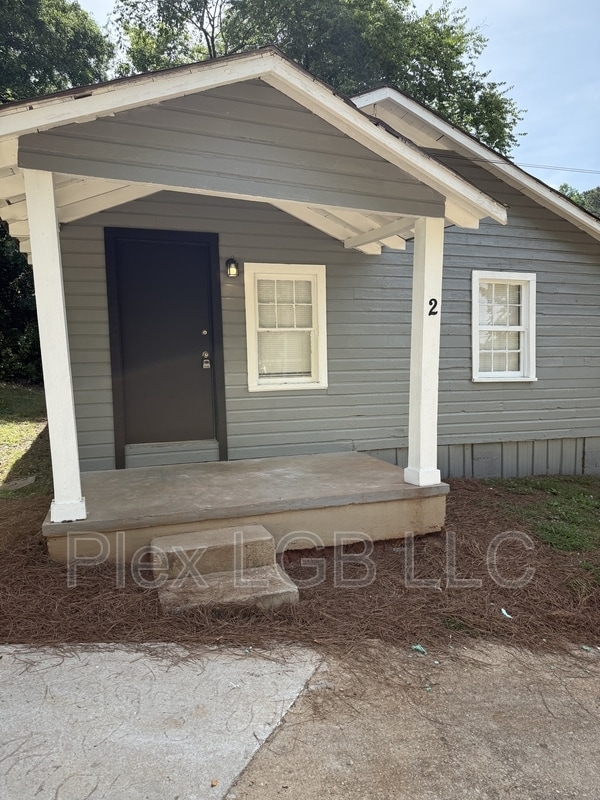 property at 2 Hadaway Ct