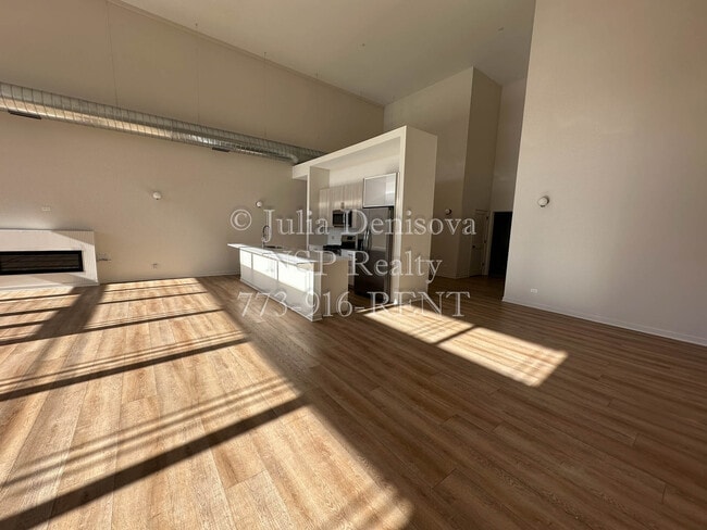 3207 N Narragansett Ave, Unit 103 in Chicago, IL - Building Photo - Building Photo