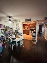 720 N Village Dr in St. Petersburg, FL - Building Photo - Building Photo