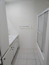 2433 E Garvey Ave N, Unit 2 in West Covina, CA - Foto de edificio - Building Photo