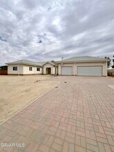 41380 156th St E in Lancaster, CA - Building Photo - Building Photo