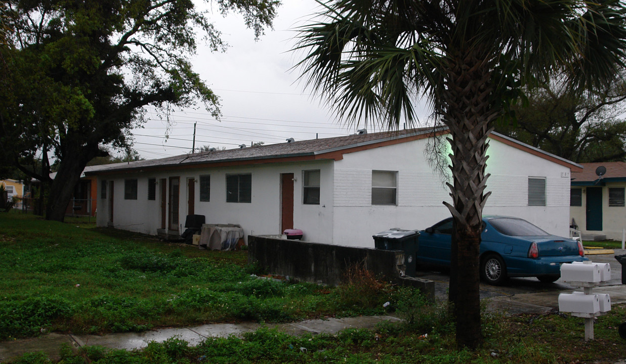 707 SW 9th St in Hollywood, FL - Building Photo