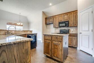 121 Muirfield Dr in Willow Park, TX - Foto de edificio - Building Photo