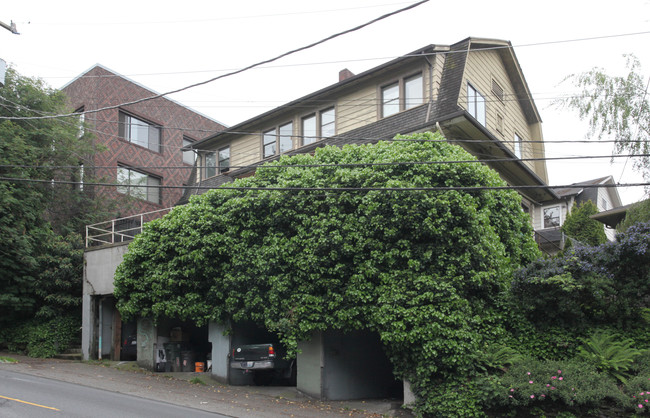 1011 Belmont Ave E in Seattle, WA - Foto de edificio - Building Photo