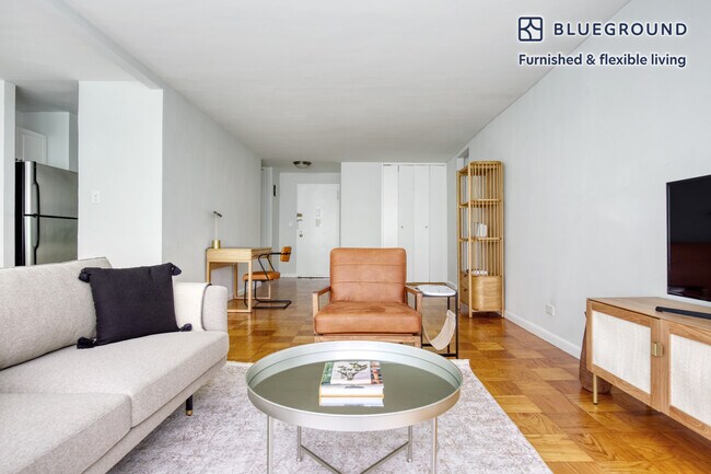 210 W 89th St, Unit FL4-ID626 in New York, NY - Building Photo - Building Photo