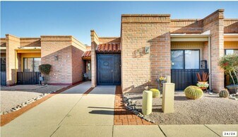 2485 South Calle del Dante in Green Valley, AZ - Building Photo