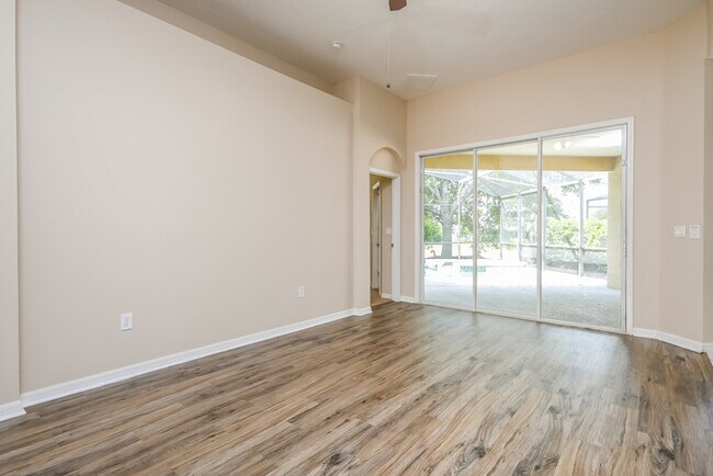 127 Minniehaha Cir in Haines City, FL - Building Photo - Building Photo