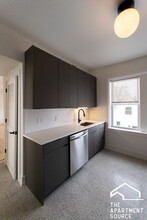 3049 W Medill Ave, Unit 3A in Chicago, IL - Building Photo - Building Photo