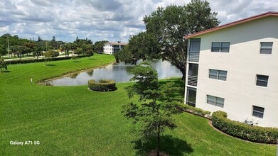 160 Preston Way in Boca Raton, FL - Building Photo - Building Photo