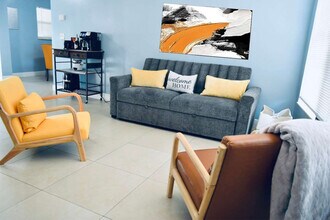 4211 NE 13th Ave in Pompano Beach, FL - Building Photo - Building Photo