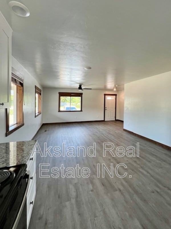 property at 908 Roosevelt Ave