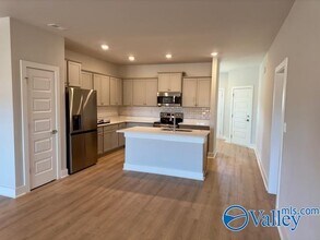 125 Clift Farm Dr in Madison, AL - Building Photo - Building Photo