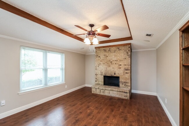 7212 Elderberry Ln in Dallas, TX - Foto de edificio - Building Photo